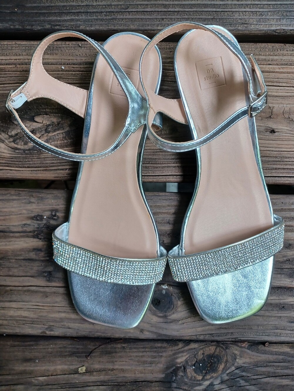 DB Studio Sparkly Sandals SZ 9